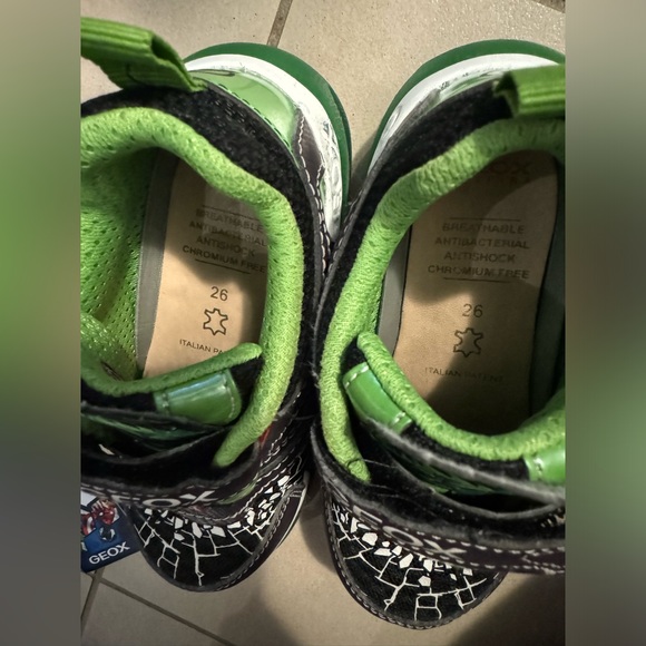 Geox x Marvels Hulk Children size 9 - Picture 5 of 6